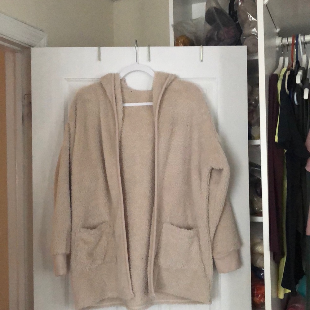Fuzzy lightweight jacket